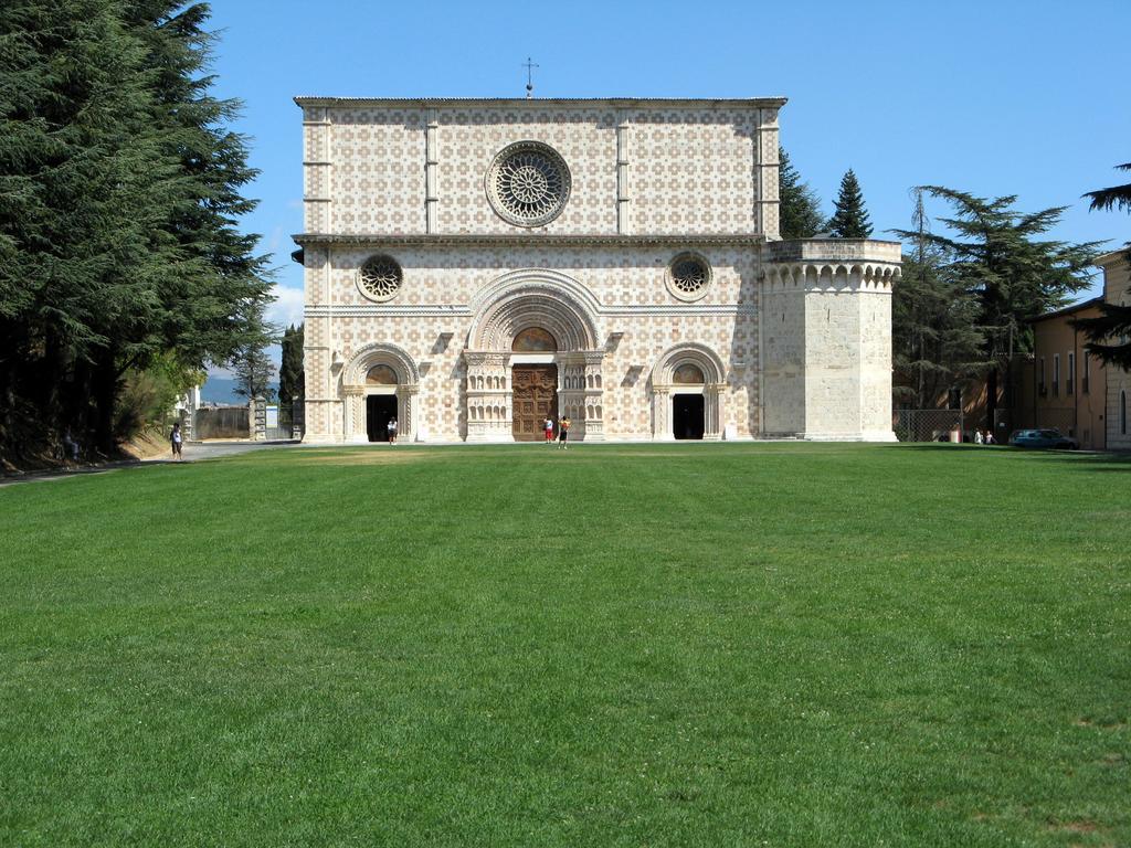 Hotel Castello LʼAquila Exteriér fotografie